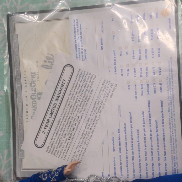 Collector Grand Opry Barbie Doll - Picture 6 of 11